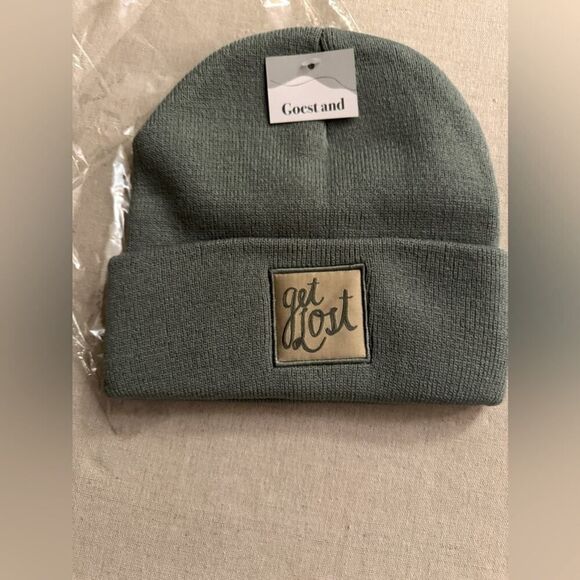 Gray knit beanie hat with embroidered patch on front "Get Lost" OS NWT - Picture 1 of 5
